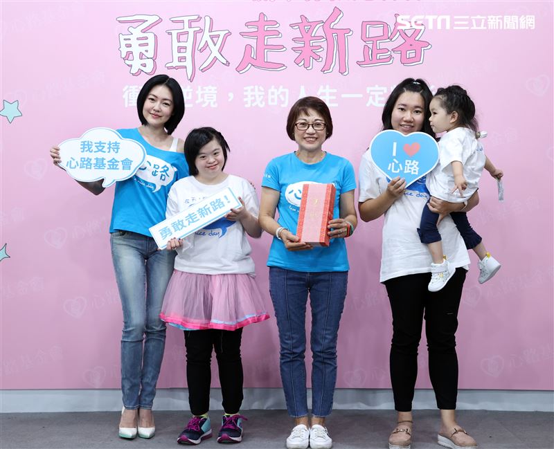 徐熙娣（小S）發揮自身影響力，擔任心路基金會愛心大使，拋磚引玉捐出新台幣一百萬。（記者邱榮吉/攝影）