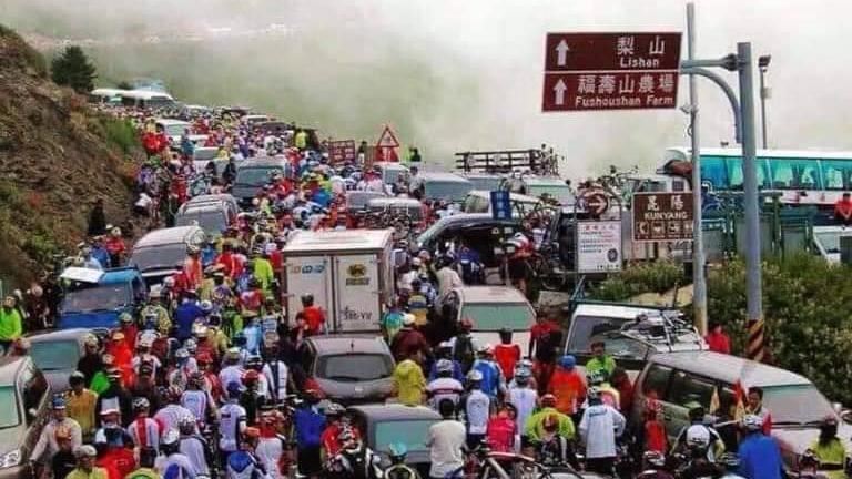 亂傳武嶺塞爆照害慘觀光　網友遭函送