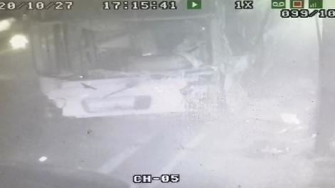 基隆公車沿途狂追撞！至少10人送醫