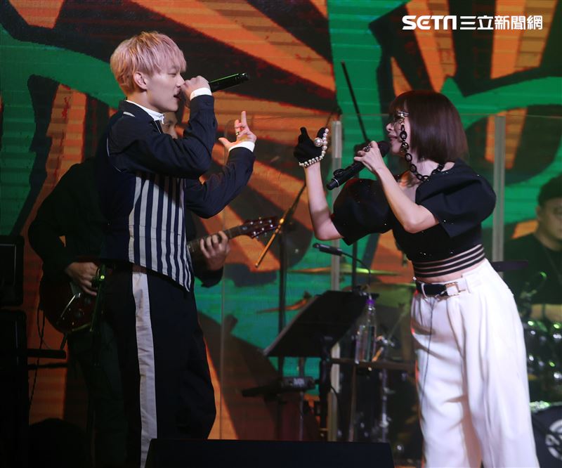 徐若瑄音樂分享會嘉賓熊仔、NU zone。（記者邱榮吉/攝影）