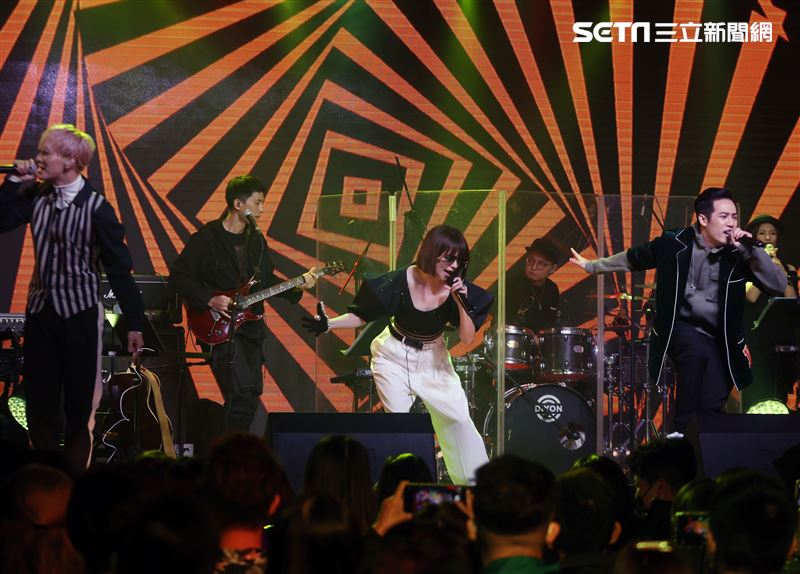 徐若瑄音樂分享會嘉賓熊仔、NU zone。（記者邱榮吉/攝影）