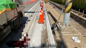 工程車 車禍 (圖/翻攝畫面)
