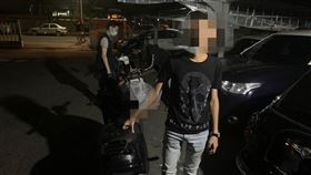 男子,鬥毆,萬應公廟,機車