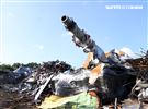 國軍CM11戰車隱匿於資源回收場廢鐵堆中難以辨視。（記者邱榮吉/攝影）