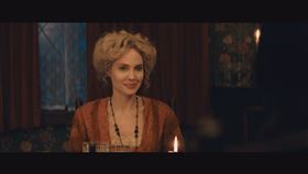 愛麗絲與夢幻島,安潔莉娜裘莉,布蘭達查普曼　圖／甲上娛樂提供