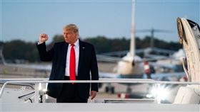 美國共和黨29日表示，有駭客從威斯康辛州黨部的帳戶竊走約新台幣6575萬元。這個帳戶裡的資金原是作為總統川普（圖）在威斯康辛州競選連任之用。（圖／翻攝自facebook.com/WhiteHouse）
