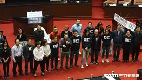 美豬,國民黨,蘇貞昌,瘦肉精,抗議,杯葛,立法院,施政報告 圖／記者林恩如攝影