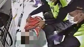 嬰兒 墜樓 救護車(圖/翻攝畫面)