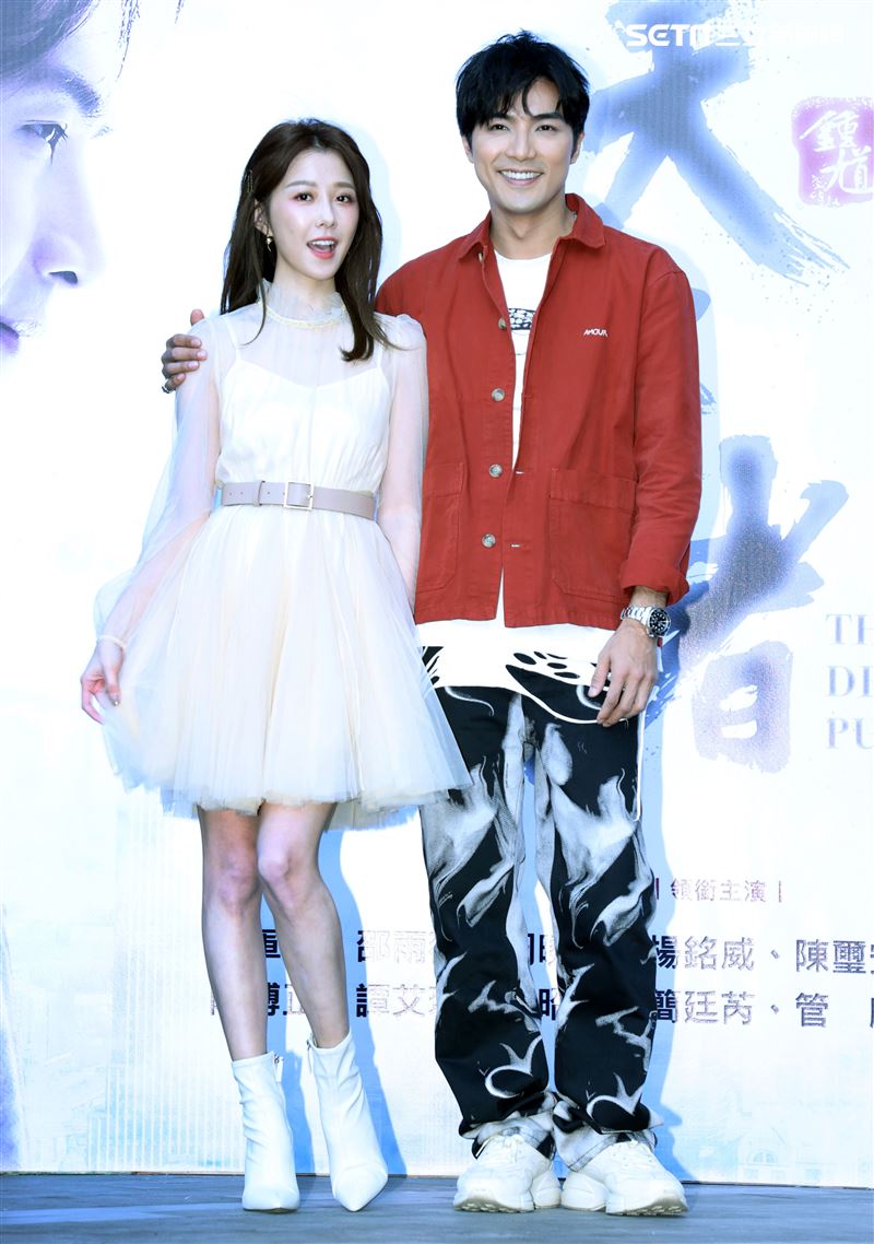 賀軍翔、邵雨薇出席「天巡者」見面會。（記者邱榮吉/攝影）