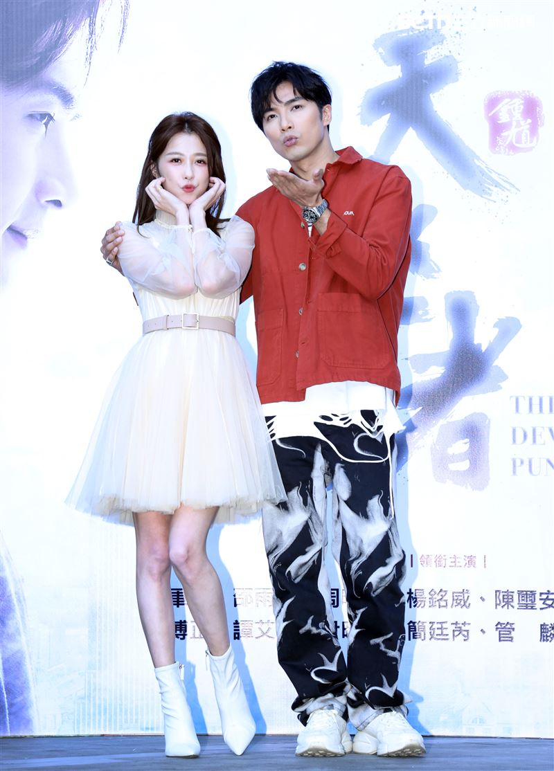 賀軍翔、邵雨薇出席「天巡者」見面會。（記者邱榮吉/攝影）