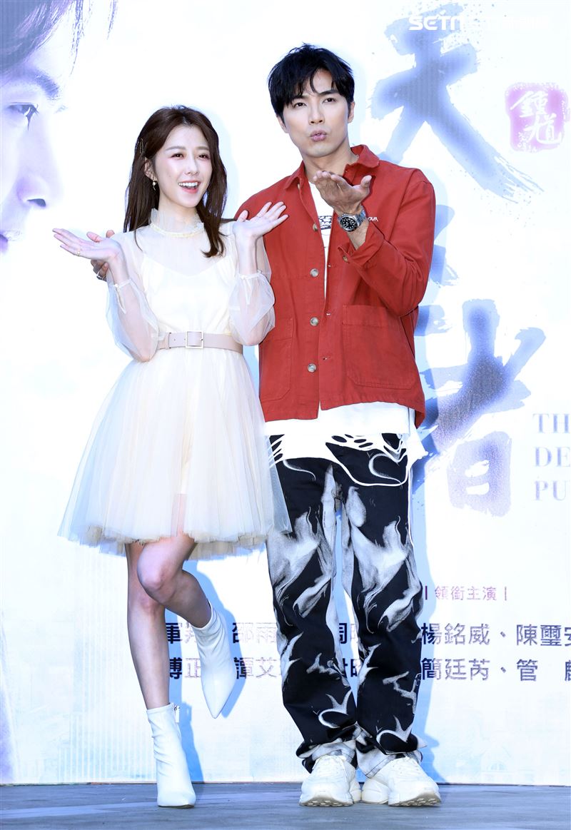 賀軍翔、邵雨薇出席「天巡者」見面會。（記者邱榮吉/攝影）