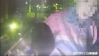 醉男開心吃薑母鴨　停大馬路「放空」