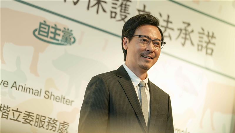 政客尪不擇手段　蔡燦得心寒離婚