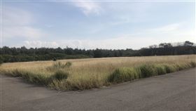 南寮將設本島首座移動式民生海淡廠經濟部水利署因應近日水情險峻，在新竹南寮設台灣本島首座民生用水海水淡化廠，將以貨櫃機組呈現，能因應水情吃緊時前往需要地區，解決用水問題。圖為海淡廠預定地。（新竹市政府提供）中央社記者郭宣(文三)傳真　109年10月31日