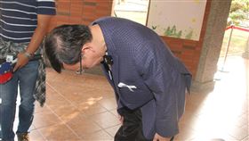 長榮大學外籍生遇害身亡　校長鞠躬致歉長榮大學馬來西亞籍女學生在台遇害身亡，長榮大學校長李泳龍（圖）31日出席追思活動時鞠躬致歉。中央社記者楊思瑞攝　109年10月31日