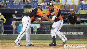 ▲統一獅外野手潘武雄代打敲出3分砲。（圖／記者劉彥池攝影）