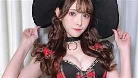 橋本有菜萬聖節變裝（圖／翻攝自arina_hashimoto1215 IG）