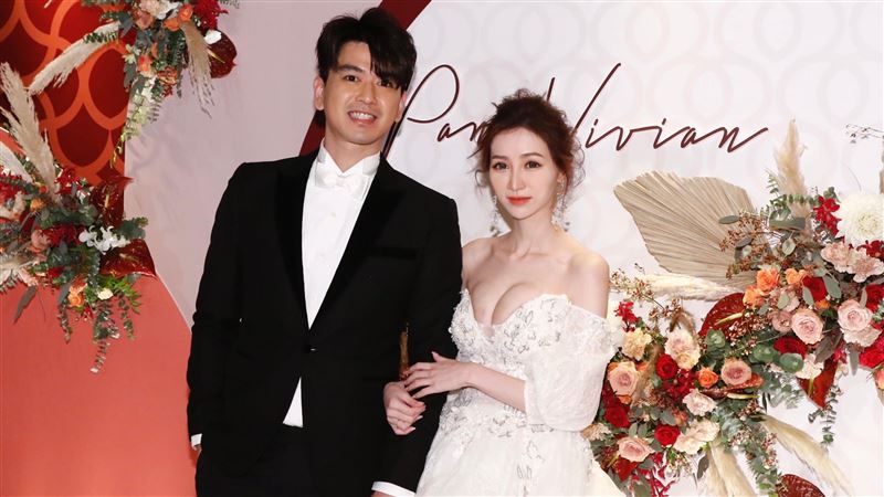 台8男星腦昏結2次！愛妻端巨乳辣炸