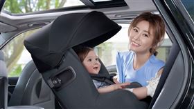 ▲優雅女神林心如推薦Nuna PRYM汽車安全座椅，獲得ADAC測試認證4星好評。（圖／業者提供）