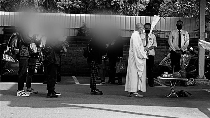 女大生招魂　母哭癱：女兒回家了