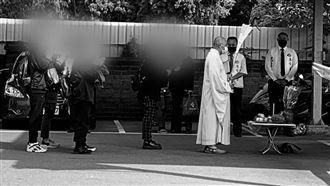 女大生招魂　母哭癱：女兒回家了