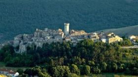 義大利村莊推出豐富福利，歡迎移民入住。（圖／翻攝自推特）