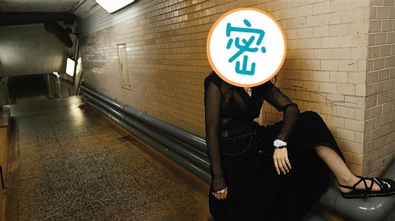 地下道驚見大咖女星　只穿薄紗露內衣