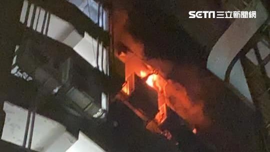 南京東路商辦清晨火警　大樓竄藍色火