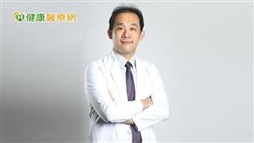 方修御醫師說，養成正常生活的作息、健康飲食與規律運動，遠離不良習慣，才能保有好的抵抗力！