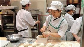 勞工 餐廳工作(圖／翻攝自Pixabay)