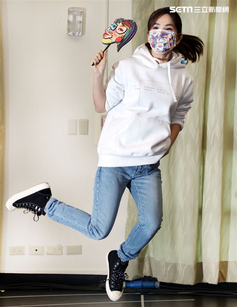 ELLA陳嘉樺首場巡迴演「艾拉秀」倒數開演彩排。（記者邱榮吉/攝影）