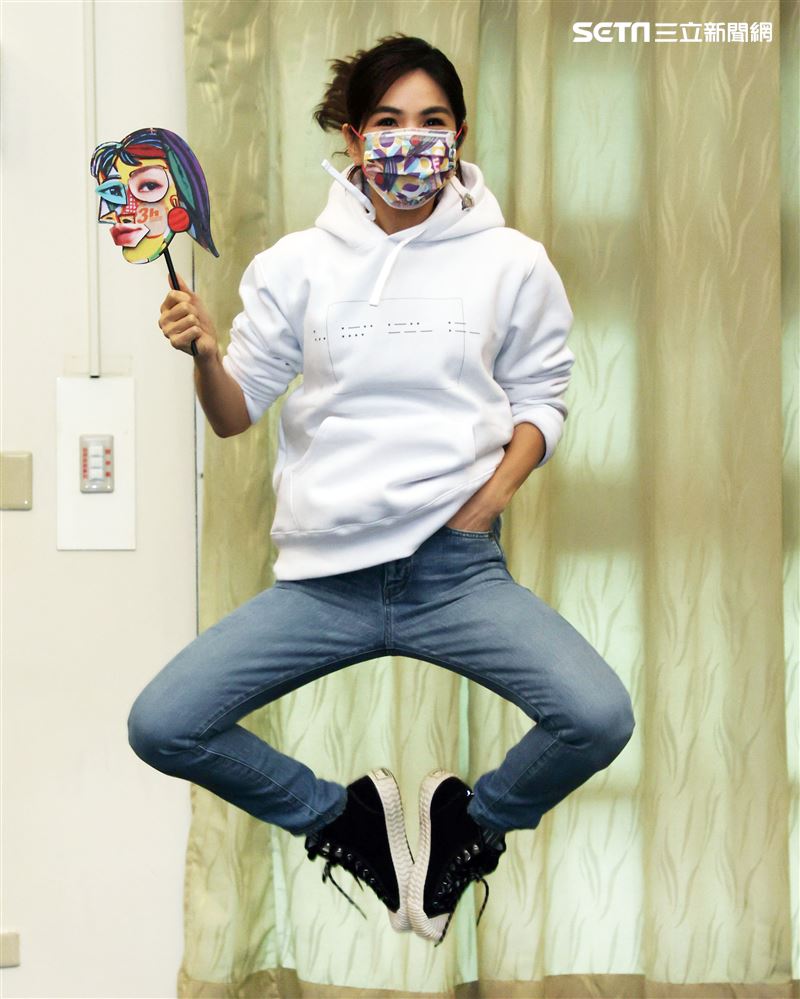 ELLA陳嘉樺首場巡迴演「艾拉秀」倒數開演彩排。（記者邱榮吉/攝影）