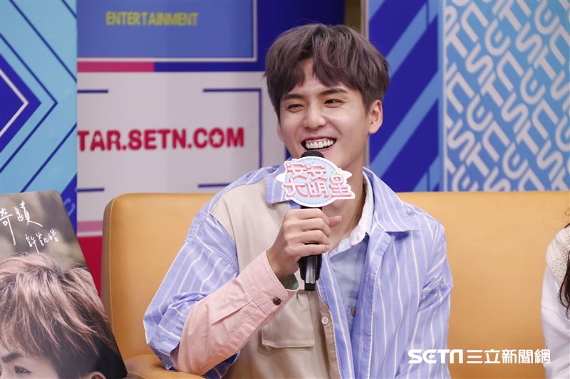 許凱皓與莊凌芸安安大明星。（圖／記者林聖凱攝影）