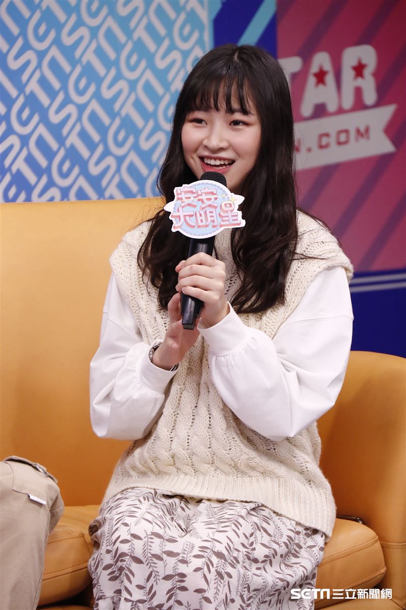 許凱皓與莊凌芸安安大明星。（圖／記者林聖凱攝影）