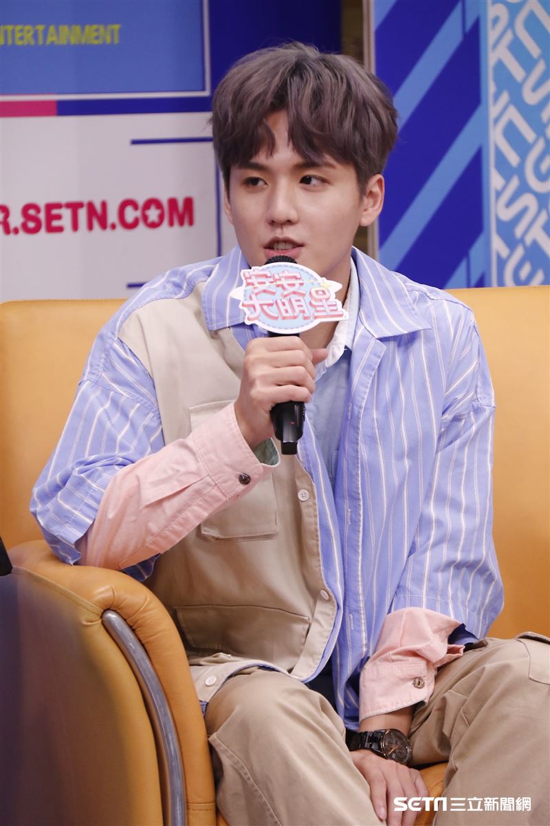 許凱皓與莊凌芸安安大明星。（圖／記者林聖凱攝影）