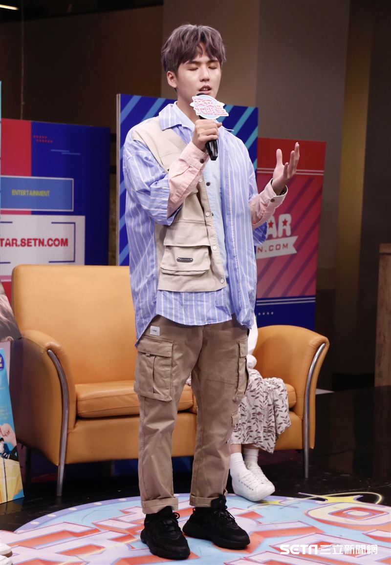 許凱皓與莊凌芸安安大明星。（圖／記者林聖凱攝影）