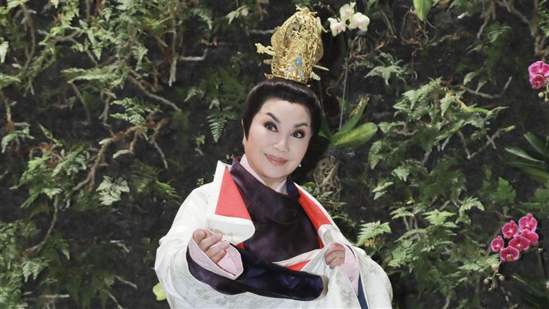 多情搞上多女　女星接納非親生的小孩
