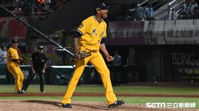 ▲中信兄弟先發投手米蘭達完投9局僅失1分。（圖／記者王怡翔攝影）