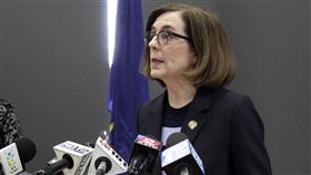 美國俄勒岡州（Oregon）州長布朗（Kate Brown），圖／美聯社／達志影像