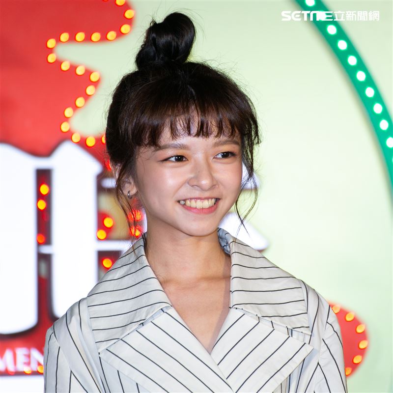 《孤味》首映會 監製 廖慶松、監製 徐若瑄、導演許承傑、陳淑芳、謝盈萱、孫可芳、丁寧、楊一展、陳姸霏。（記者楊澍/攝影）