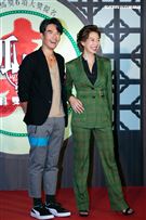 《孤味》首映會 監製 廖慶松、監製 徐若瑄、導演許承傑、陳淑芳、謝盈萱、孫可芳、丁寧、楊一展、陳姸霏。（記者楊澍/攝影）