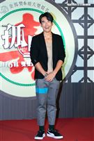 《孤味》首映會 監製 廖慶松、監製 徐若瑄、導演許承傑、陳淑芳、謝盈萱、孫可芳、丁寧、楊一展、陳姸霏。（記者楊澍/攝影）