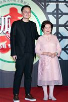 《孤味》首映會 監製 廖慶松、監製 徐若瑄、導演許承傑、陳淑芳、謝盈萱、孫可芳、丁寧、楊一展、陳姸霏。（記者楊澍/攝影）