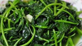 地瓜葉,餵豬,排毒,營養價值,爆怨公社　圖／翻攝自臉書爆怨公社