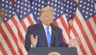 川普現身！白宮演說高喊「準備慶祝」