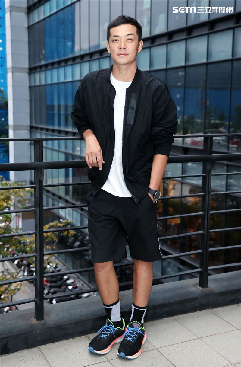 姚元浩三立新聞網專訪。（記者邱榮吉/攝影）