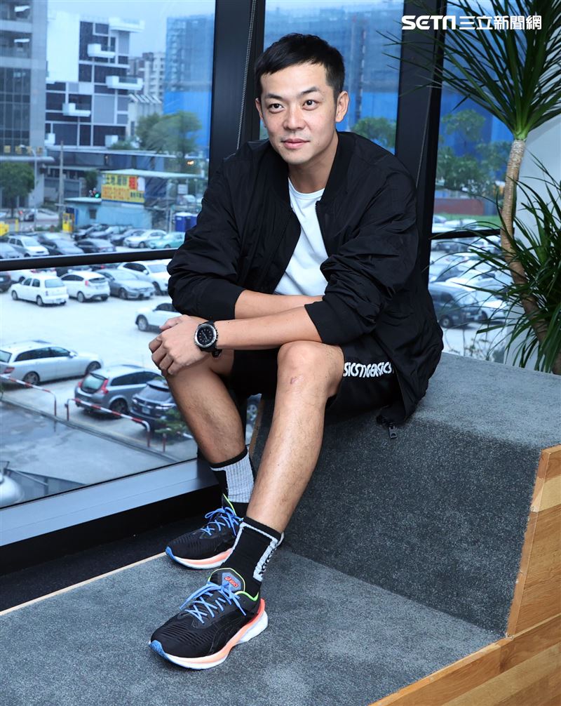 姚元浩三立新聞網專訪。（記者邱榮吉/攝影）