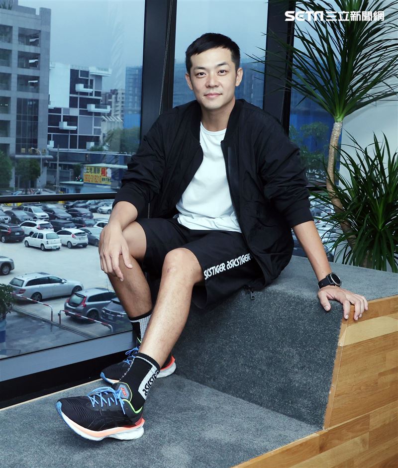 姚元浩三立新聞網專訪。（記者邱榮吉/攝影）