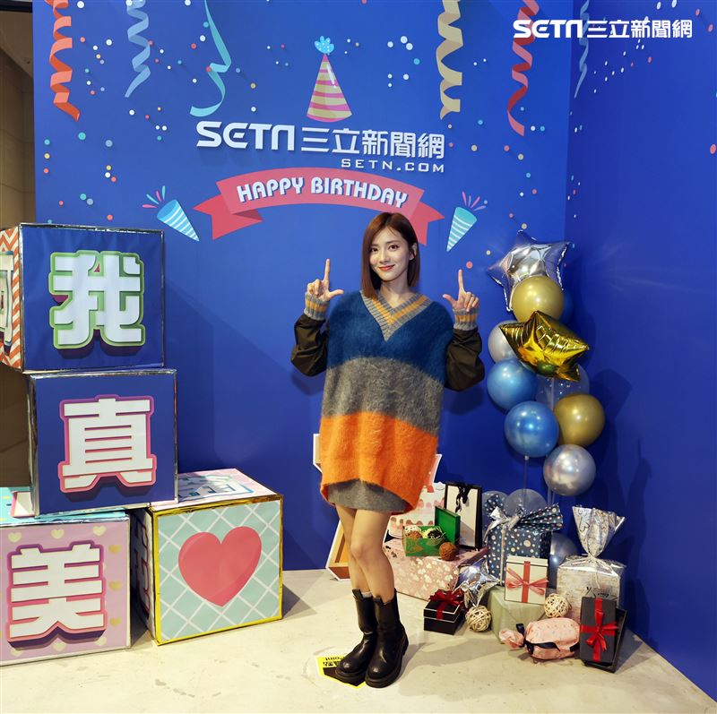 蔡黃汝祝福三立新聞網7周年生日快樂。（記者邱榮吉/攝影）