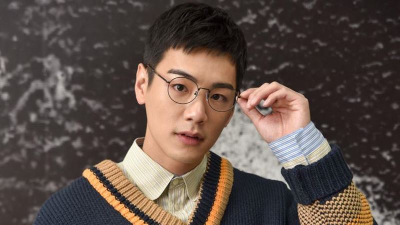 床上激戰超火辣　他爆郭書瑤是女強人